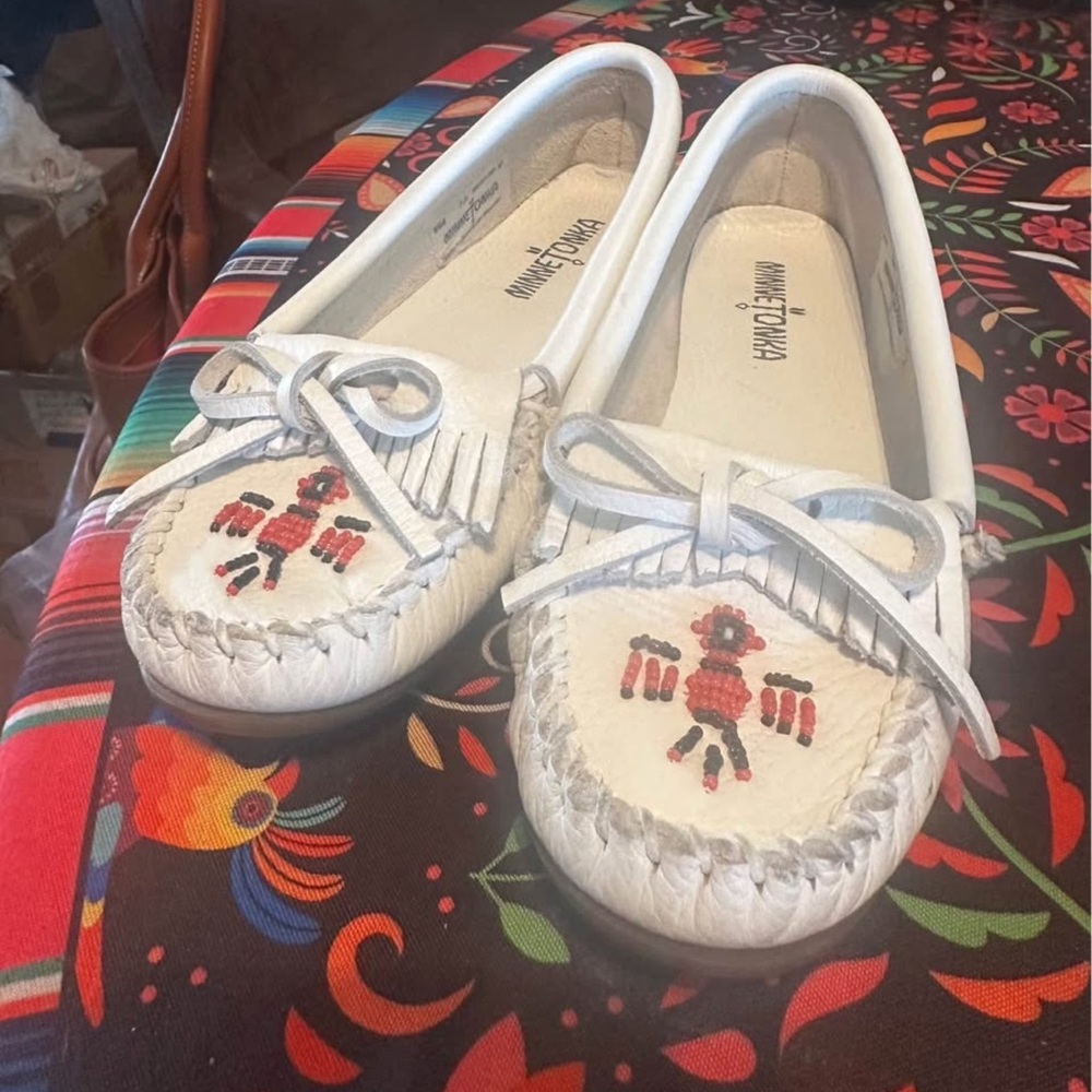 Thunderbird Bead Design Minnetonka Moccasins